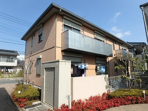 外観(積水ハウス施工♪全室角部屋です。)