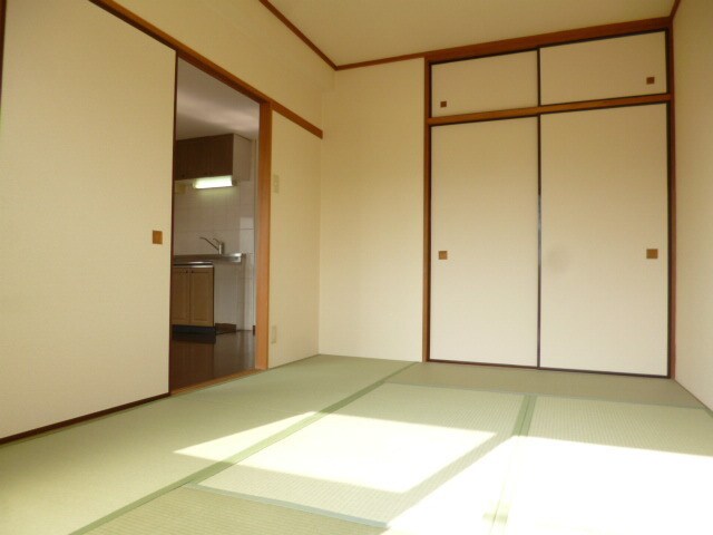 物件内観写真7　(【別室参考写真】陽だまりのある和室♪)