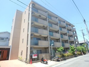 アルテミス？外観写真