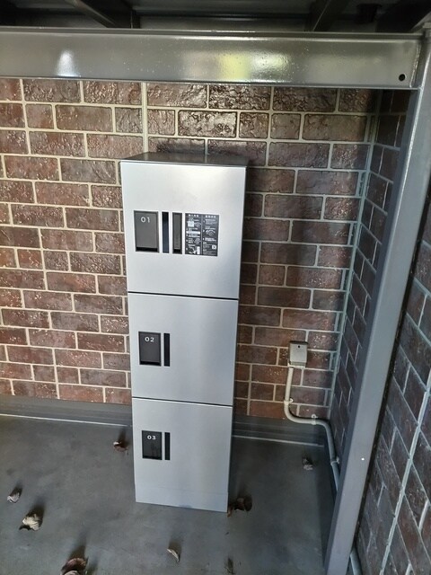 物件外観写真5　(便利な宅配ボックス♪)