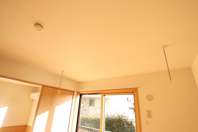 物件内観写真10　(★不在時や雨天時にうれしい室内洗濯物干し★)