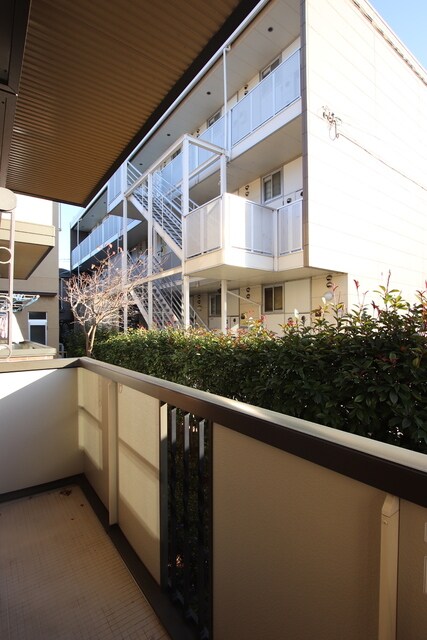 物件内観写真15　(★気持ちよく洗濯物が干せる南向きバルコニー★)