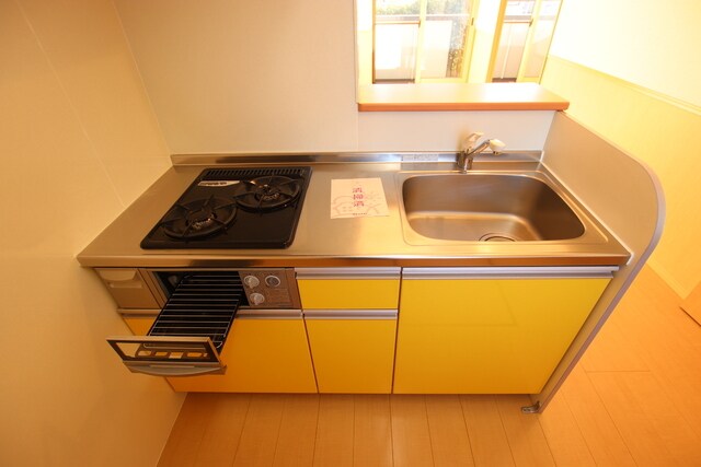 物件内観写真21　(★２口ガスコンロ設置済・まな板の置ける調理スペース確保★)