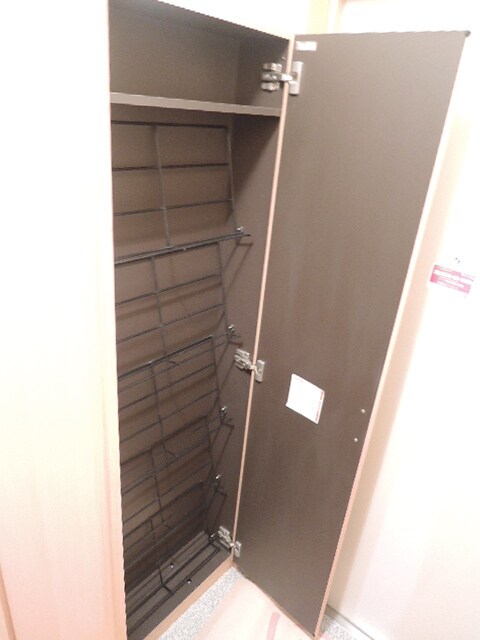 物件内観写真9　(下駄箱あり)
