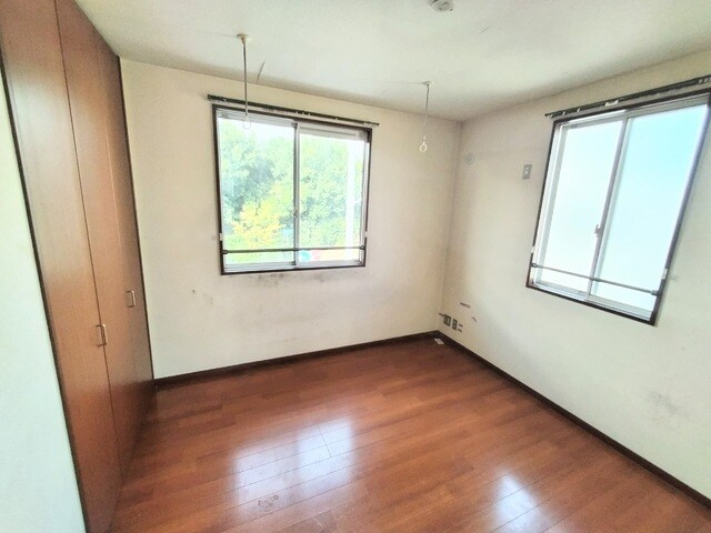 物件内観写真10　(【洋室】　二面採光のお部屋★※別室参考写真)