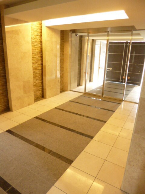 物件外観写真4　(おしゃれなエントランス★)