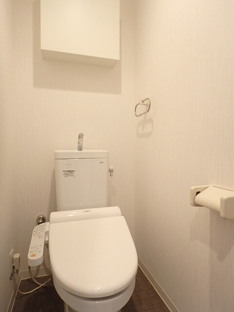 物件内観写真12　(洗浄便座付きのトイレ♪※同タイプ他部屋)