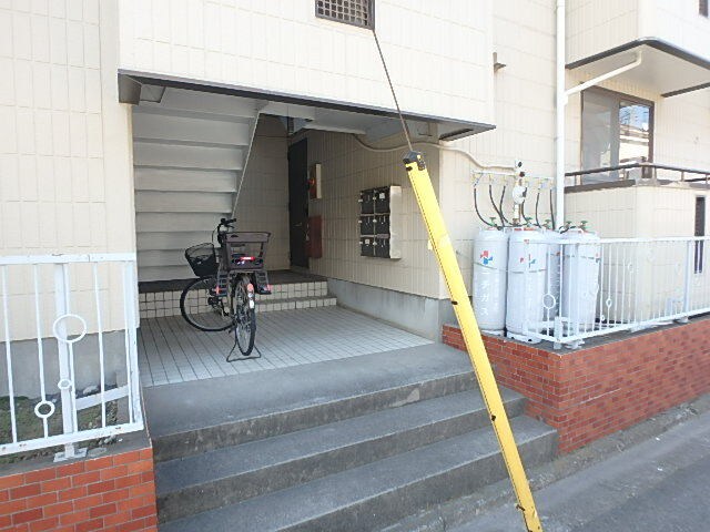 物件外観写真5　(エントランス)