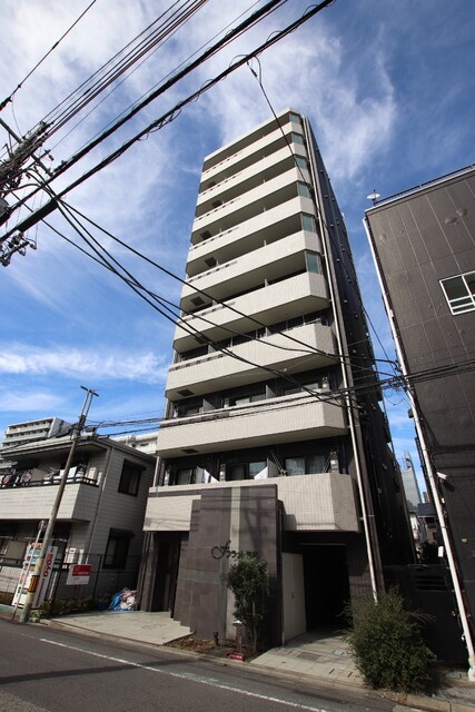 物件外観写真1　(オートロック付きマンション！)