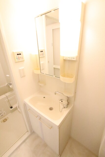 物件内観写真15　(【別室参考写真】★朝便利な独立洗面台★)