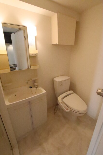 物件内観写真21　(【別室参考写真】★洗面台・トイレ同室★)