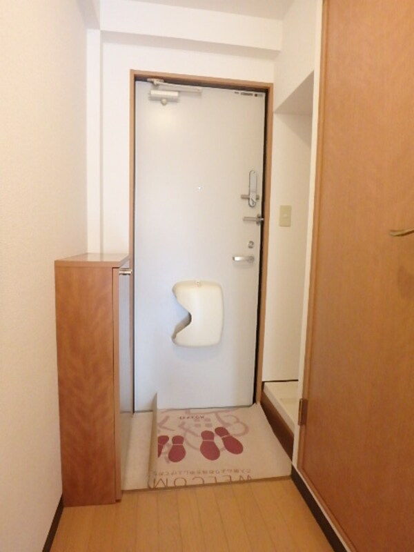 玄関(シューズボックス付きの玄関♪※同タイプ別部屋参考写真)