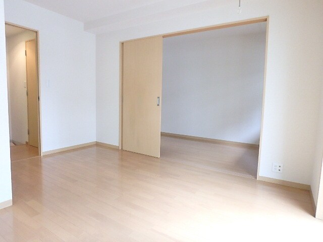 物件内観写真6　(居室です)