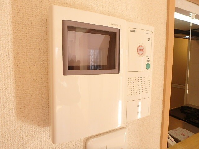 物件内観写真10　(来客時に便利、ＴＶモニター付インターホン)