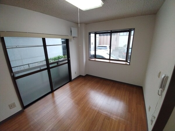 リビング(【洋室】　掃除がしやすいお部屋★)