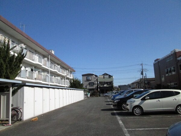 駐車場(敷地内駐車場♪※要空確認)