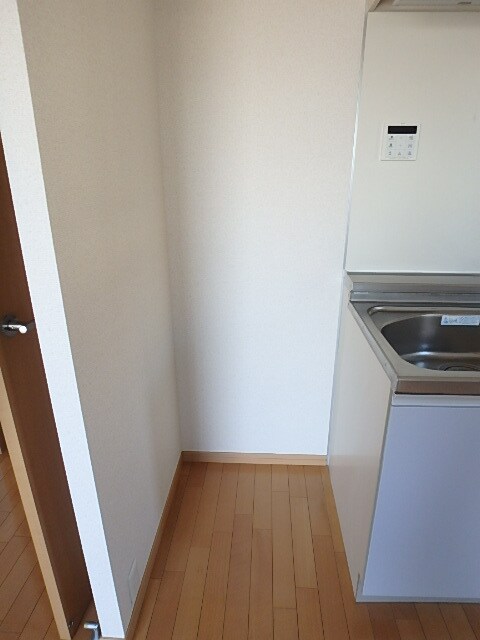 物件内観写真25　(冷蔵庫置場)