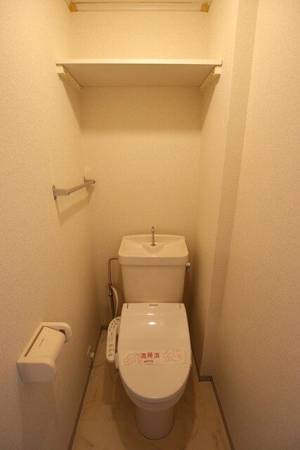 物件内観写真12　(洗浄便座付きのトイレ♪)