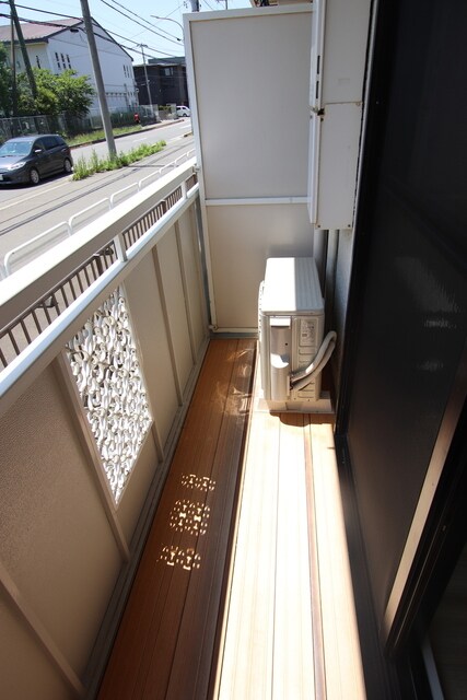 物件内観写真17　(南向きのバルコニー♪)