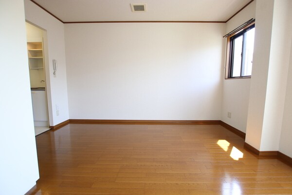 居室(【別室参考写真です】エアコン１基付の洋室)