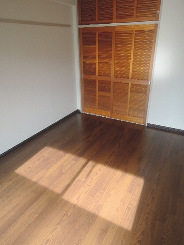 寝室(【他号室参考写真】)