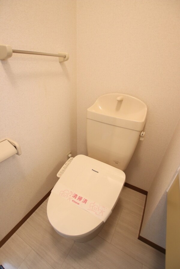 トイレ(洗浄便座付きのトイレ♪)