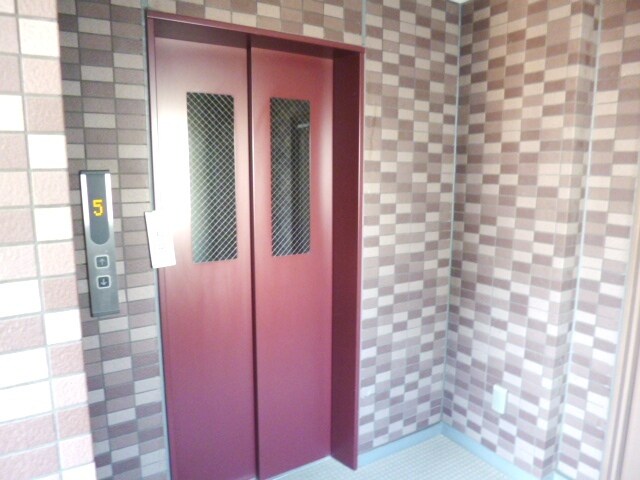 物件外観写真7　(エレベーター)