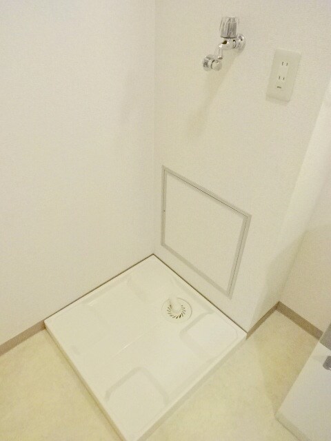 物件内観写真26　(防水パン付き室内洗濯機置き場☆)