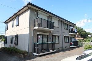 パインヴィレッヂＢ棟外観写真