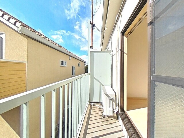 物件内観写真12　(★南向きで気持ちよく洗濯物が干せます★)