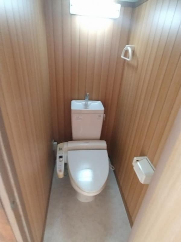 トイレ(★落ち着ける独立したトイレスペース★)