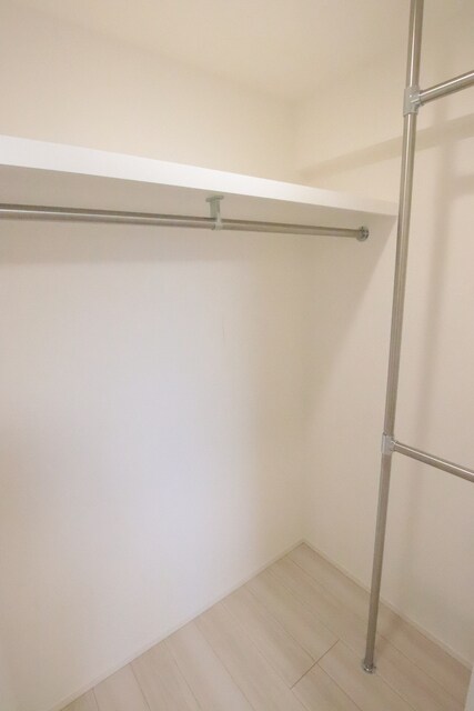 物件内観写真9　(ウォークインクローゼット)