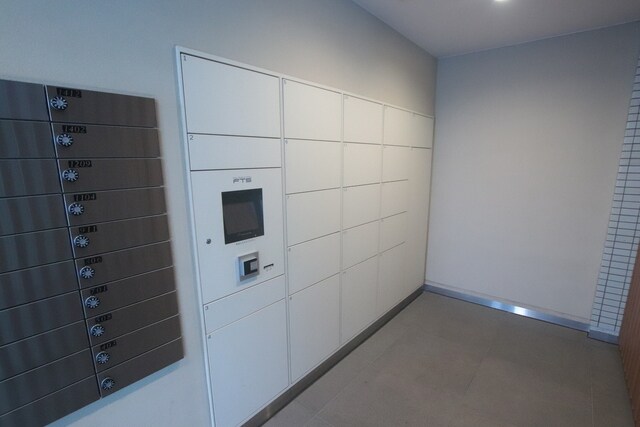 物件外観写真4　(宅配ボックス)