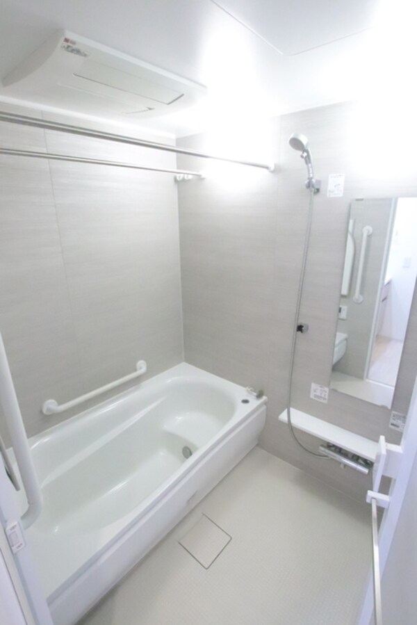 バス／シャワールーム等(浴室)