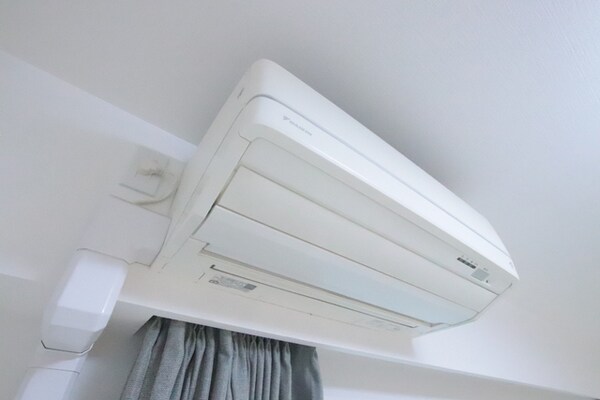 内装(エアコン付き)