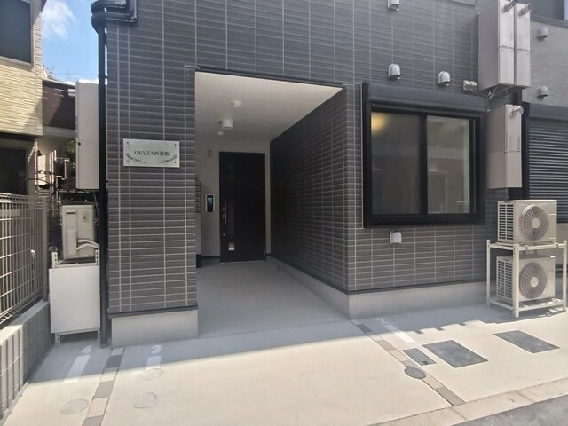 物件外観写真5　(エントランス)