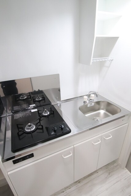 物件内観写真23　(2口ガスコンロ付きキッチン)