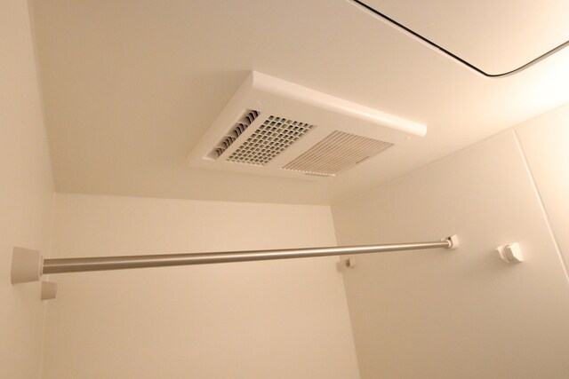 物件内観写真26　(浴室乾燥機付き)