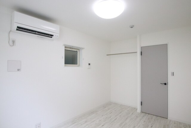 物件内観写真33　(洋室6.7帖)