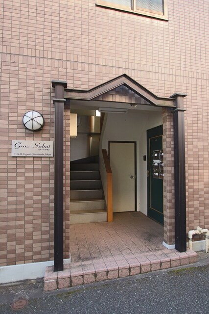 物件外観写真6　(エントランス)