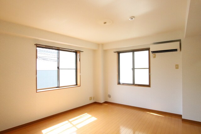 物件内観写真30　(2面採光のワンルーム♪)