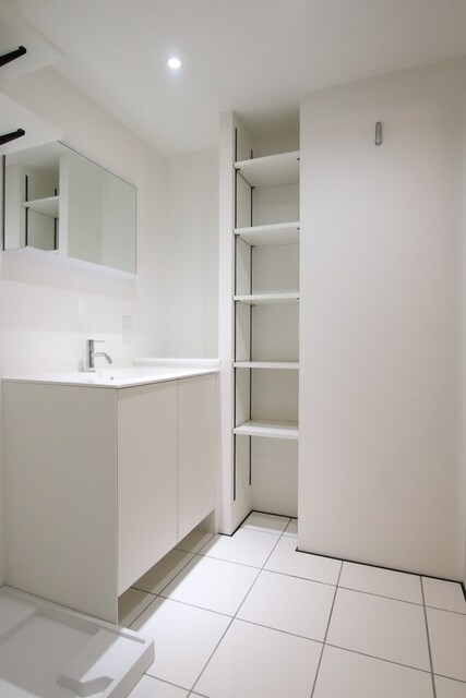 物件内観写真16　(★別室参考写真です。洗面所・脱衣所)