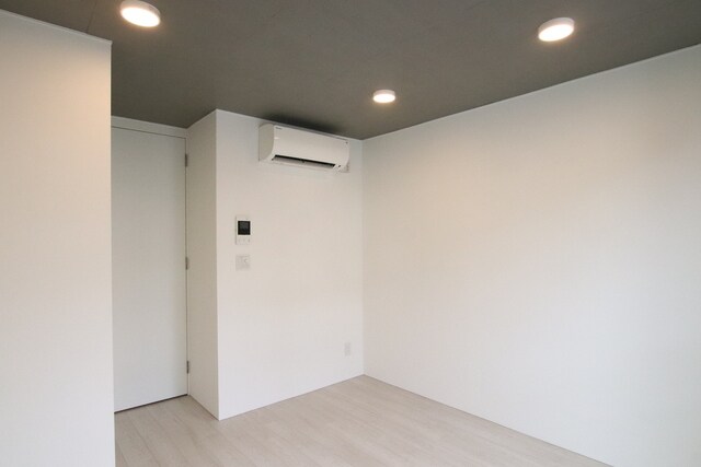 物件内観写真28　(洋室6.8帖)