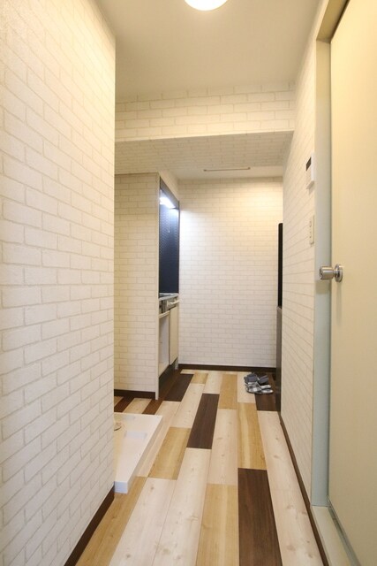 物件内観写真13　(廊下)