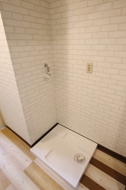 物件内観写真16　(洗濯機置き場)