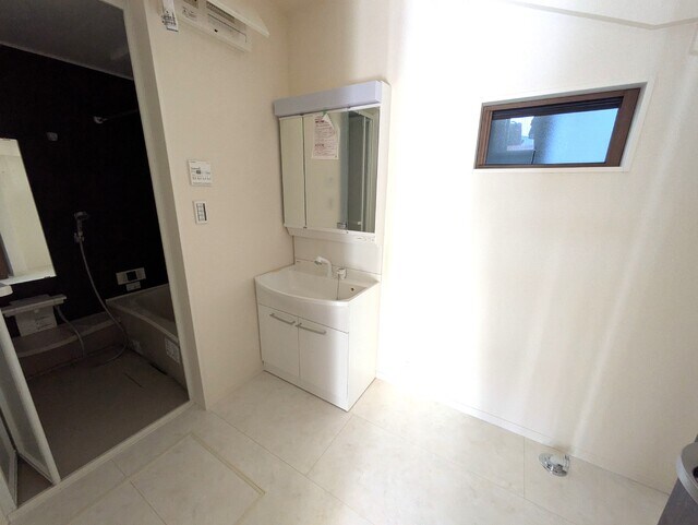 イシス・ルーチェの洗面所(洗面脱衣スペース♪)