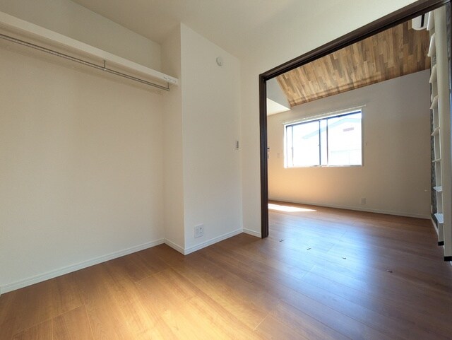 イシス・ルーチェの寝室(3.1帖の洋室♪)