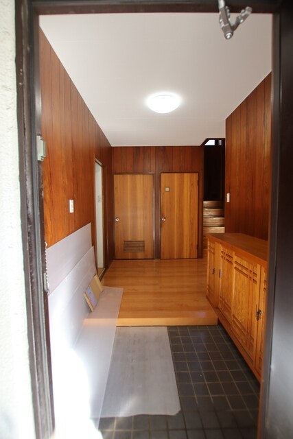 物件内観写真16　(ゆとりある玄関スペース♪※クリーニング前写真です。)