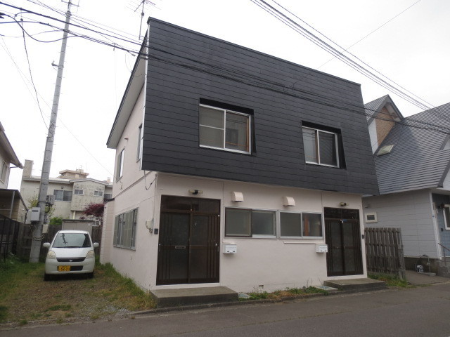 湯川１棟２戸貸家