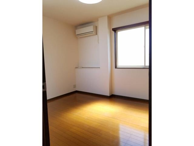 物件内観写真9　(洋室)